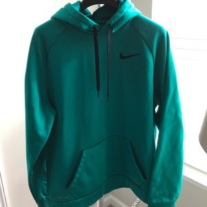 COPY - Nike Dri-Fit Hooded Sweatshirt with Pockets